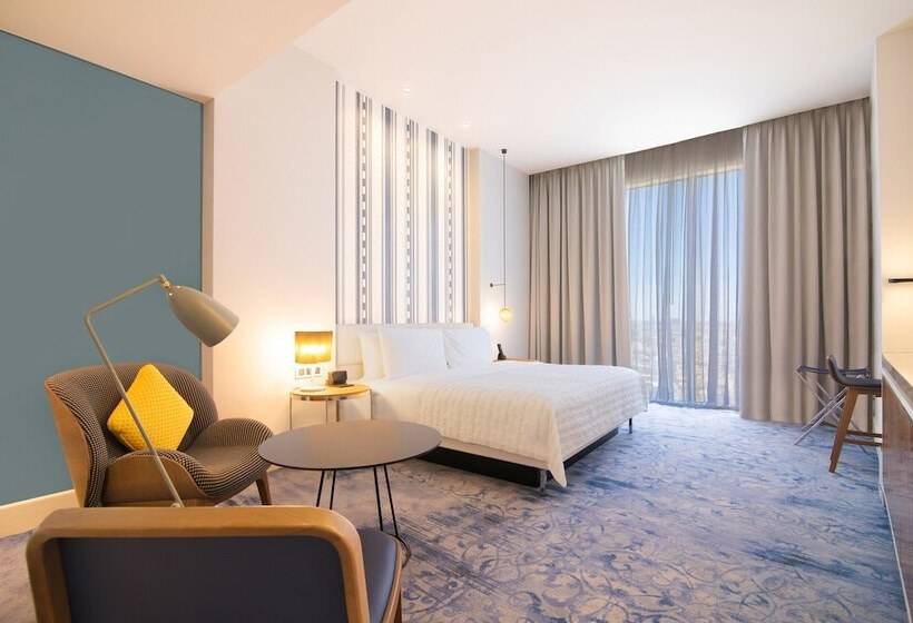 Номер Клуб, Le Méridien Riyadh