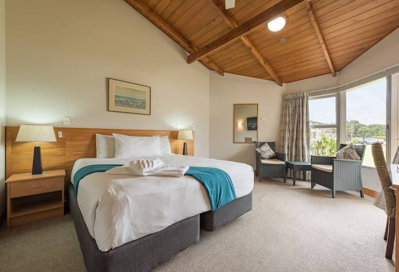 디럭스 룸 킹사이즈 침대, Copthorne Hotel & Resort Bay Of Islands