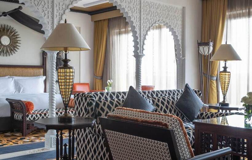 Полулюкс, Jumeirah Al Qasr Dubai