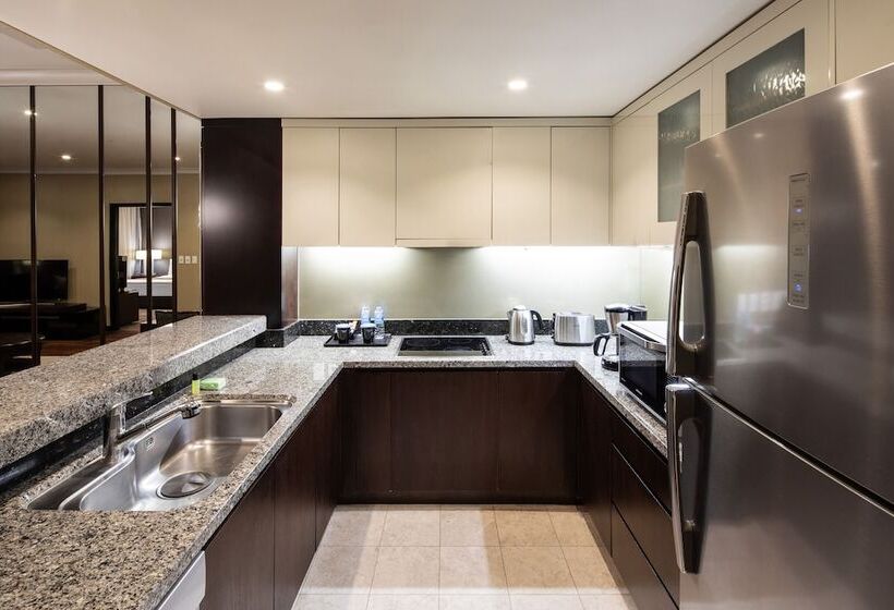 Апартаменты Superior 2 Спальни, Oakwood Premier Coex Center
