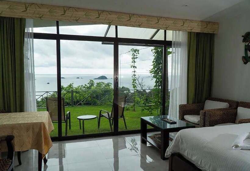 Номер Superior Вид на Море, Oceans Two Resort