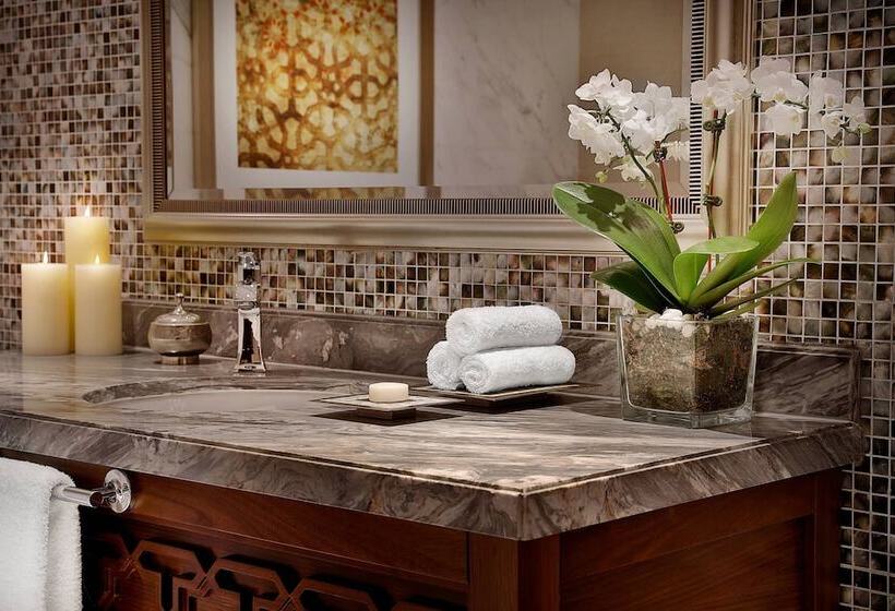 Люкс Семейный 2 Спальни, The Ritz-Carlton, Dubai