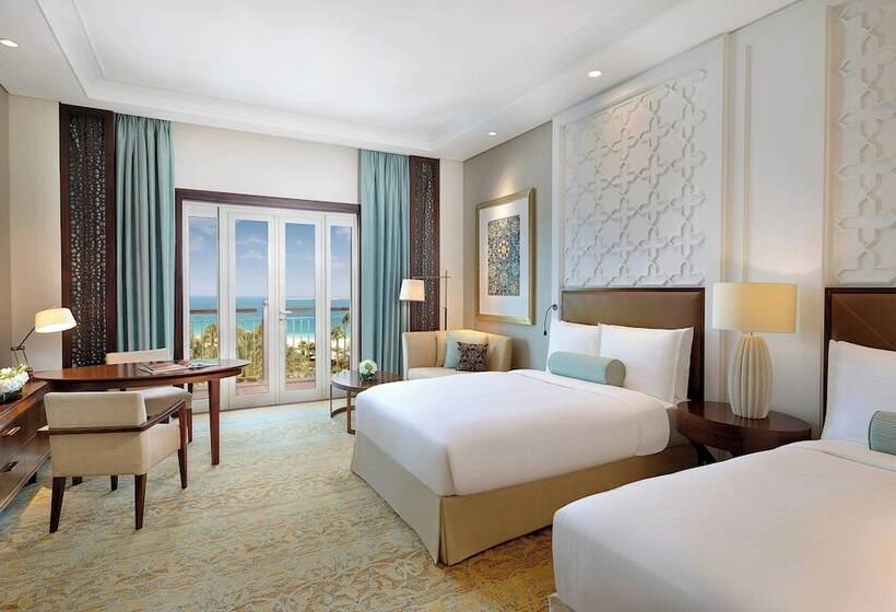 Номер Стандарт Вид на Море, The Ritz-Carlton, Dubai