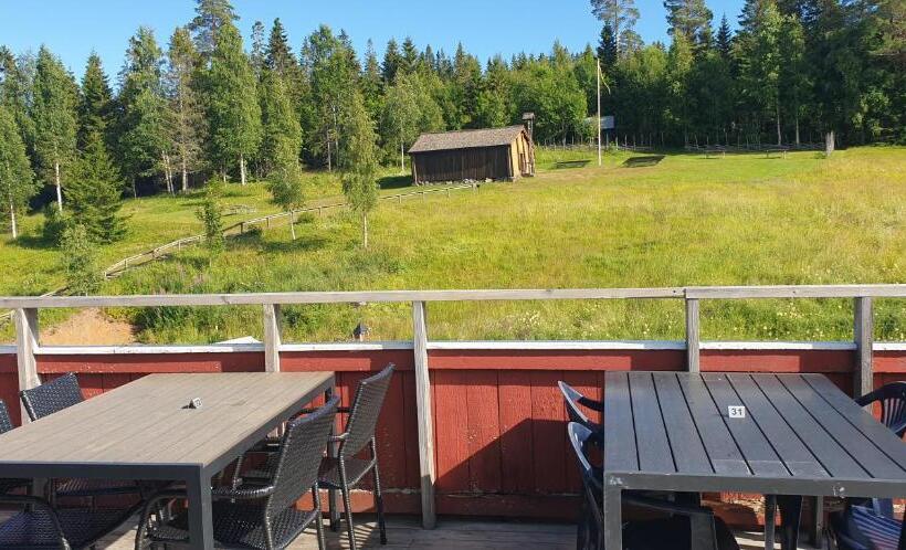 Quarto Economy, Skutskepparn Kuststation