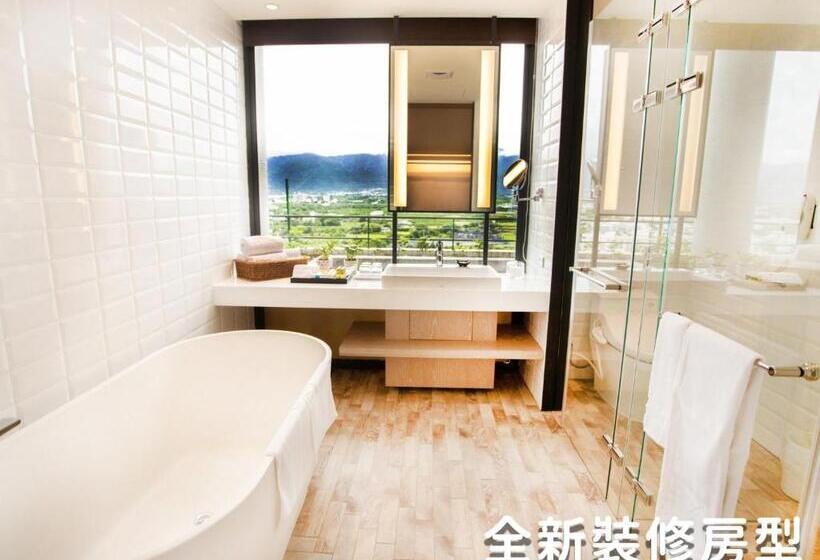 اتاق استاندارد با تراس, Formosan Naruwan
