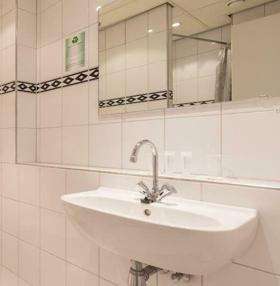 اتاق استاندارد سه نفره, New West Inn Amsterdam