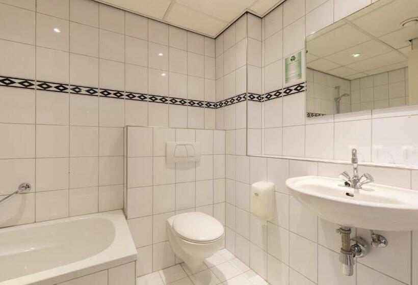 اتاق استاندارد چهار تخته, New West Inn Amsterdam