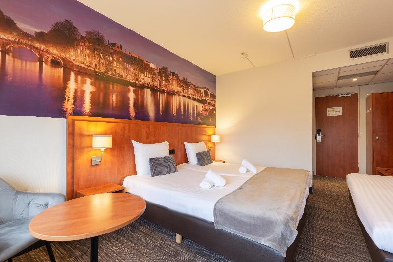 اتاق استاندارد سه نفره, New West Inn Amsterdam
