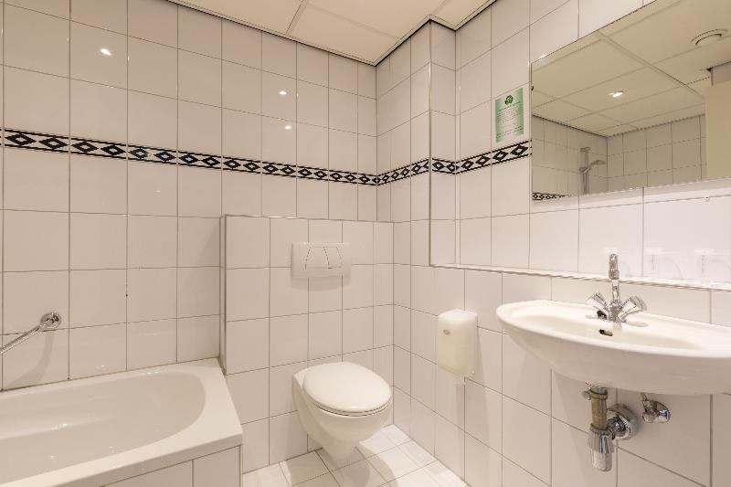 اتاق استاندارد چهار تخته, New West Inn Amsterdam