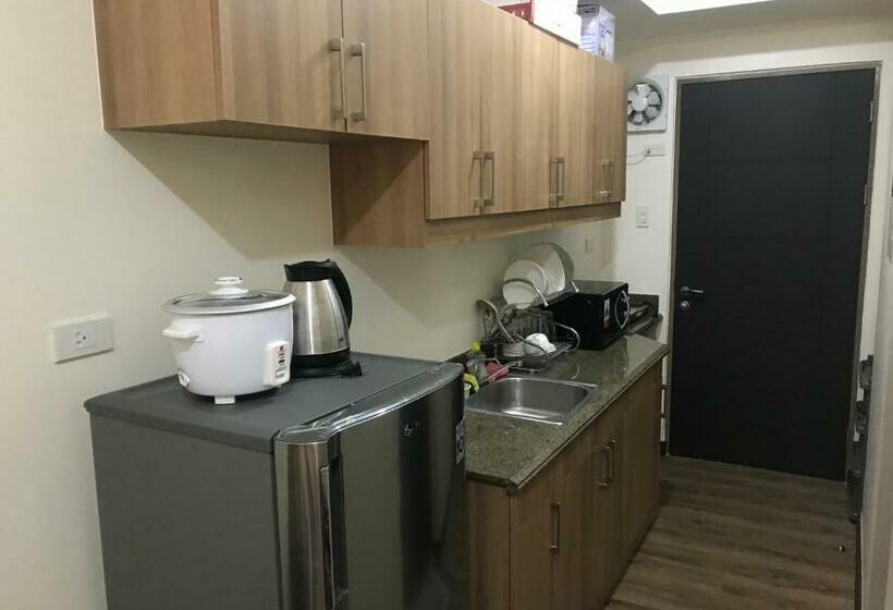 آپارتمان 1 خوابه با چشم‌انداز, Rosarich Homestay   Bristle Ridge Residences
