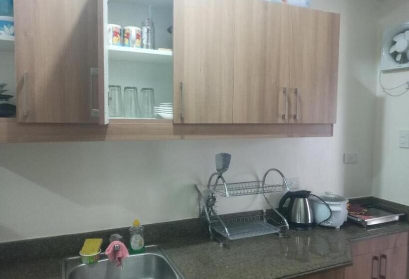 آپارتمان 1 خوابه با چشم‌انداز, Rosarich Homestay   Bristle Ridge Residences