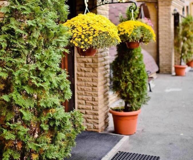 آپارتمان 2 خوابه, Khreschatyk Suites