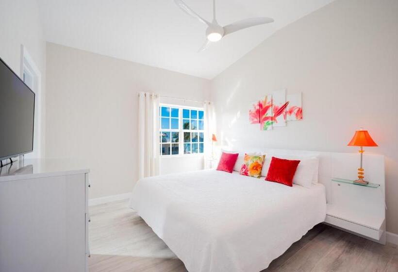 1 Bedroom Penthouse Apartment, Regal Beach Club