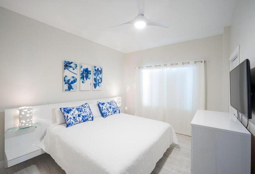 1 Bedroom Penthouse Apartment, Regal Beach Club
