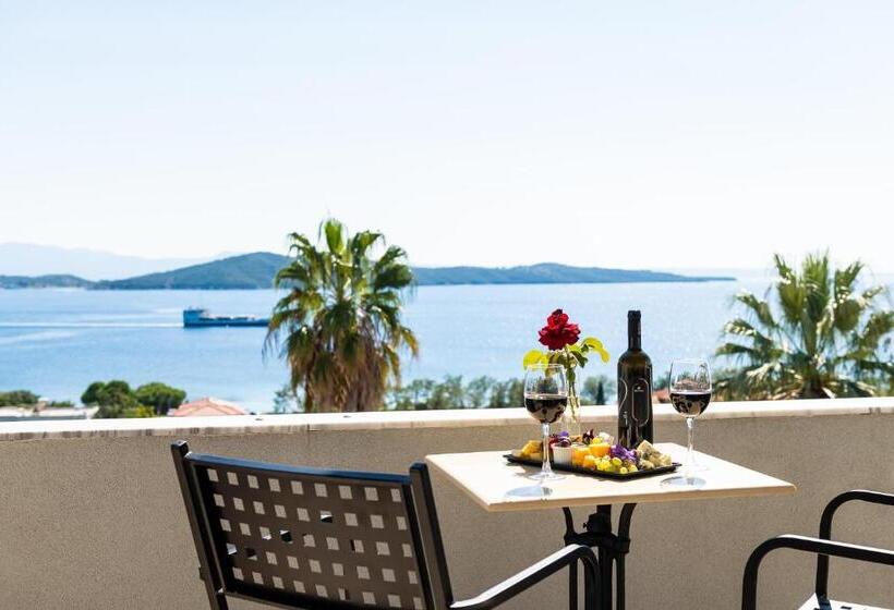 Family Suite, Alexandros Palace
