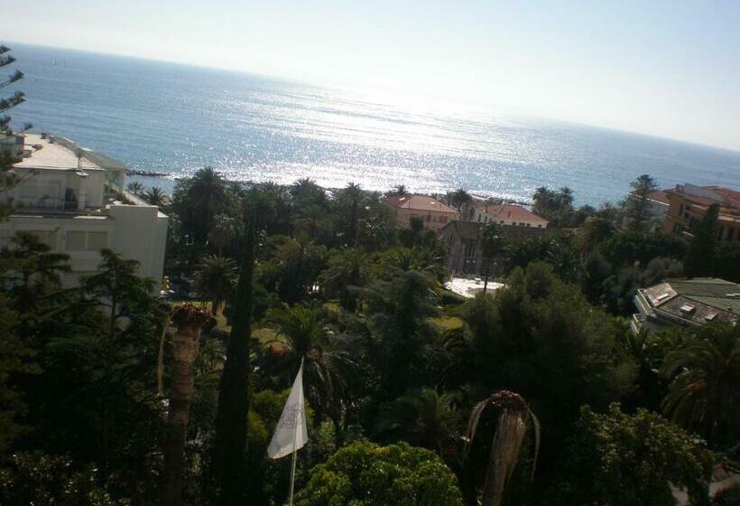 اتاق استاندارد یک نفره با چشم‌انداز دریا, Grand Hotel & Des Anglais Spa