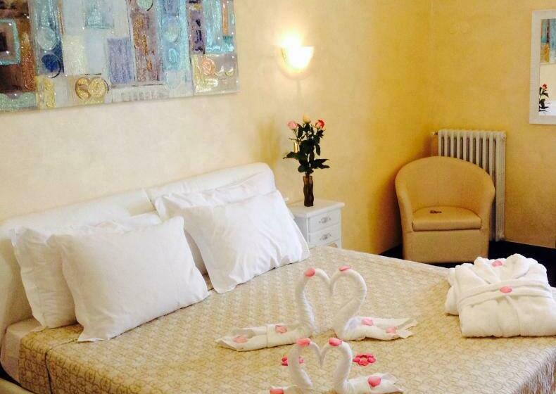 اتاق استاندارد سه نفره, Grand Hotel & Des Anglais Spa