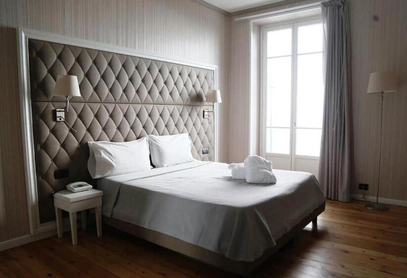 اتاق استاندارد با چشم‌انداز دریا, Grand Hotel & Des Anglais Spa