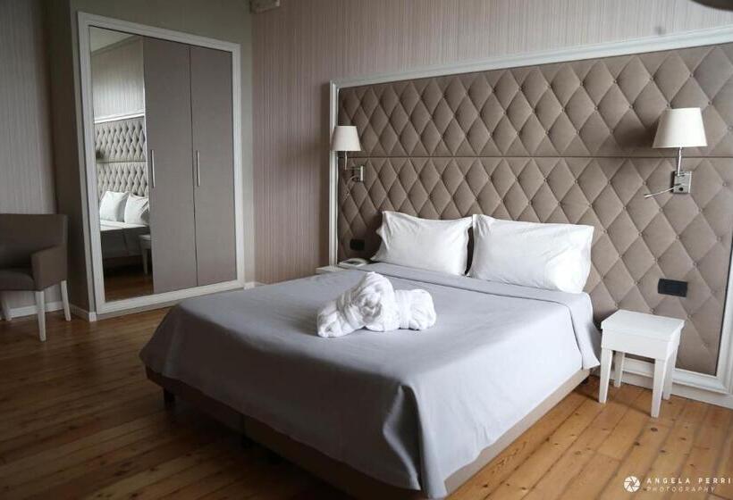 اتاق استاندارد با چشم‌انداز دریا, Grand Hotel & Des Anglais Spa