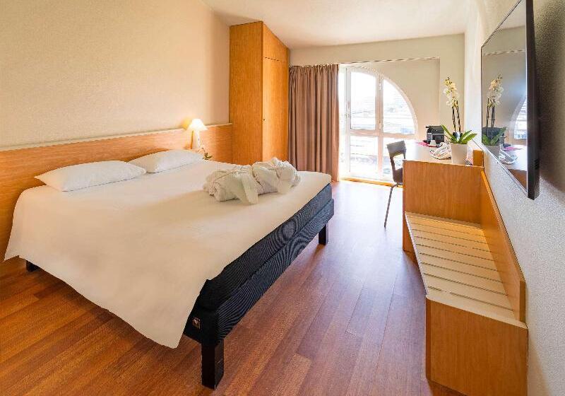 Номер Executive, Ibis Firenze Nord Aeroporto
