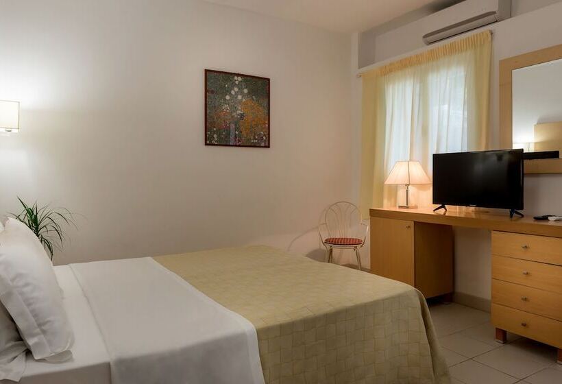 Четырехместный Номер Economy, Maritalia Hotel Club Village   All Inclusive