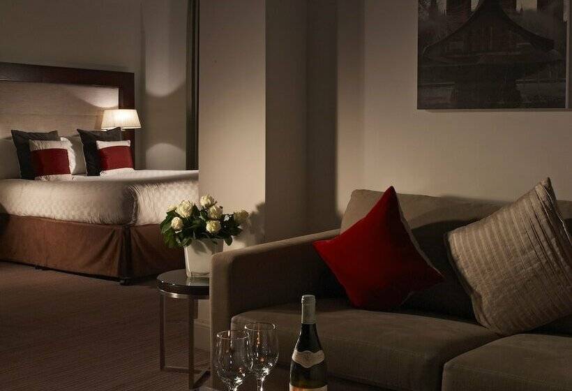 주니어 스위트, Thistle London Holborn