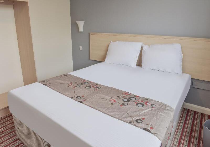 Семейный Номер, Shilton Inn