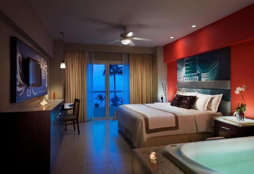 اتاق لوکس با چشم‌انداز دریا, Hard Rock Hotel Vallarta All Inclusive