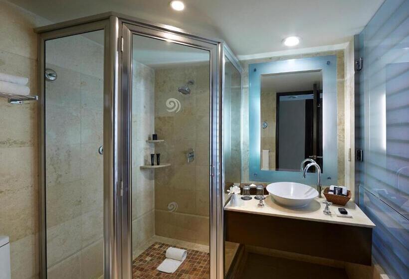 اتاق لوکس با تخت بزرگ, Hard Rock Hotel Vallarta All Inclusive