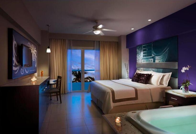 اتاق لوکس با تخت بزرگ, Hard Rock Hotel Vallarta All Inclusive