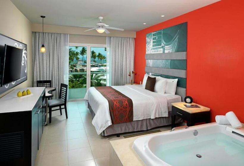 اتاق لوکس با تخت بزرگ, Hard Rock Hotel Vallarta All Inclusive