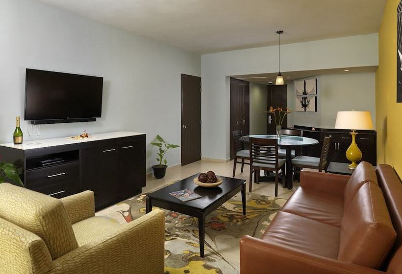 سوییت, Hard Rock Hotel Vallarta All Inclusive