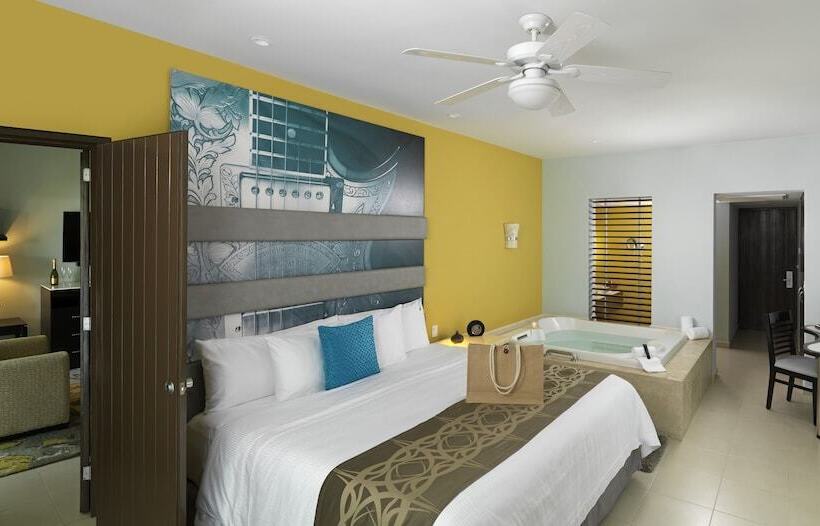 سوییت, Hard Rock Hotel Vallarta All Inclusive
