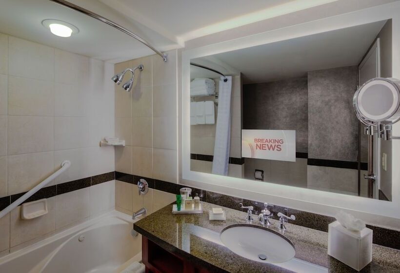 اتاق استاندارد با 2 تخت دوبل, Hilton Virginia Beach Oceanfront