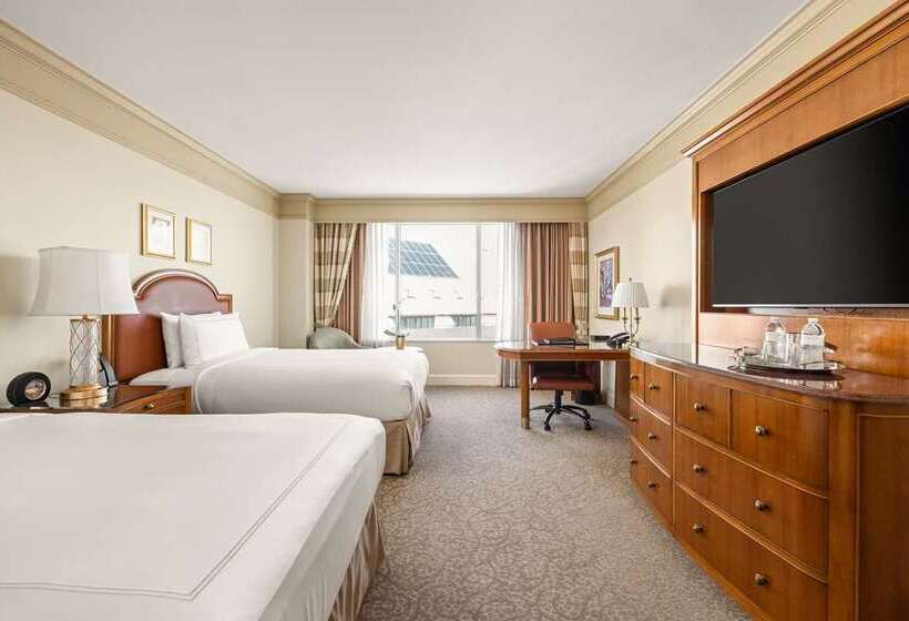 اتاق سوپریور با چشم‌انداز شهر, Hilton Virginia Beach Oceanfront
