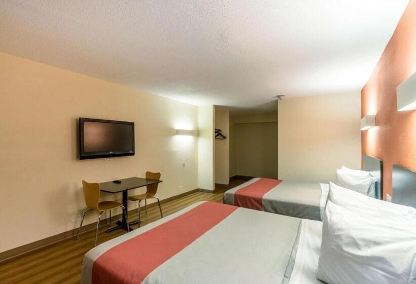 Номер Стандарт, Motel 6 New Brunswick