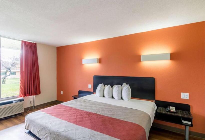 Номер Стандарт Адаптированный для Инвалидов, Motel 6 New Brunswick