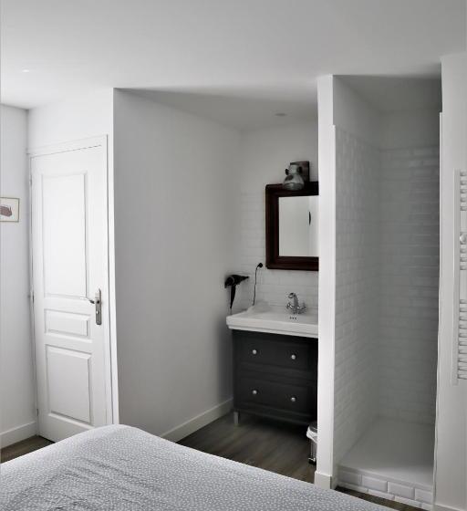 اتاق استاندارد, L Auberge Du Croissant