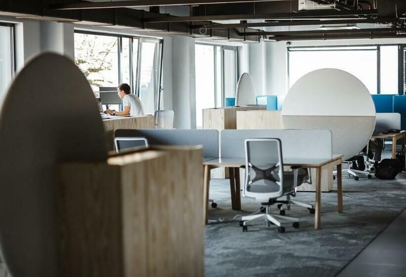 اتاق استاندارد, Light House Coliving
