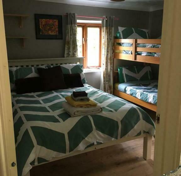 اتاق استاندارد با سرویس بهداشتی مشترک, Willow Barn