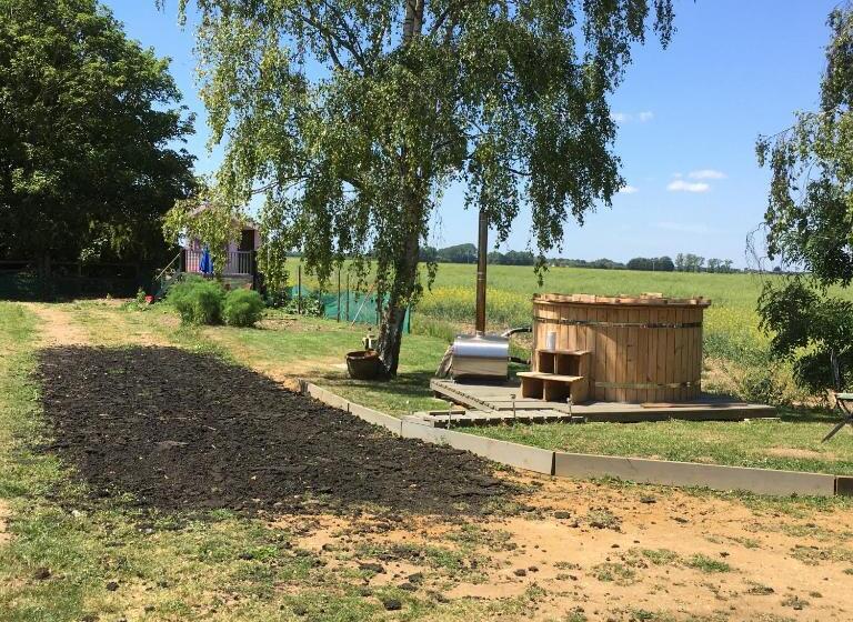 اتاق استاندارد با سرویس بهداشتی مشترک, Willow Barn