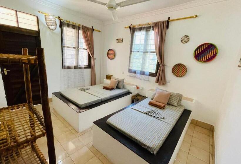 اتاق استاندارد با تراس, Max Hotel Nungwi