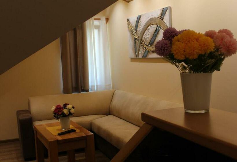 اتاق لوکس چهار تخته, Vila Madera Pribojska Banja