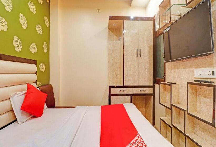 اتاق کلاسیک سه تخته, Collection O Hotel Shree Narayan Regency