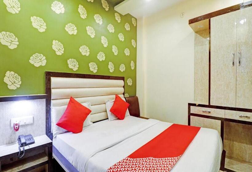 اتاق کلاسیک سه تخته, Collection O Hotel Shree Narayan Regency