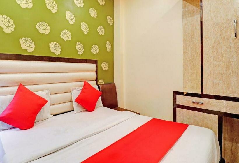 اتاق کلاسیک سه تخته, Collection O Hotel Shree Narayan Regency