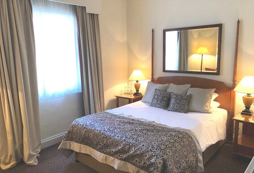 Классический Номер, Brandshatch Place & Spa