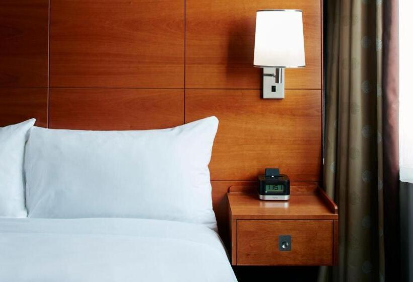 Номер Basic, Club Quarters Hotel St Paul S, London