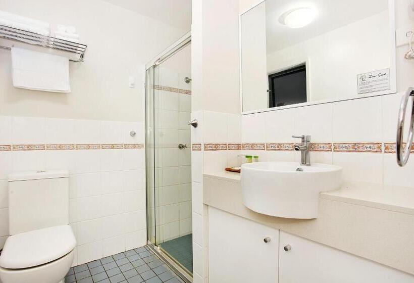 Вилла 1 Спальня, Travellers Motor Village