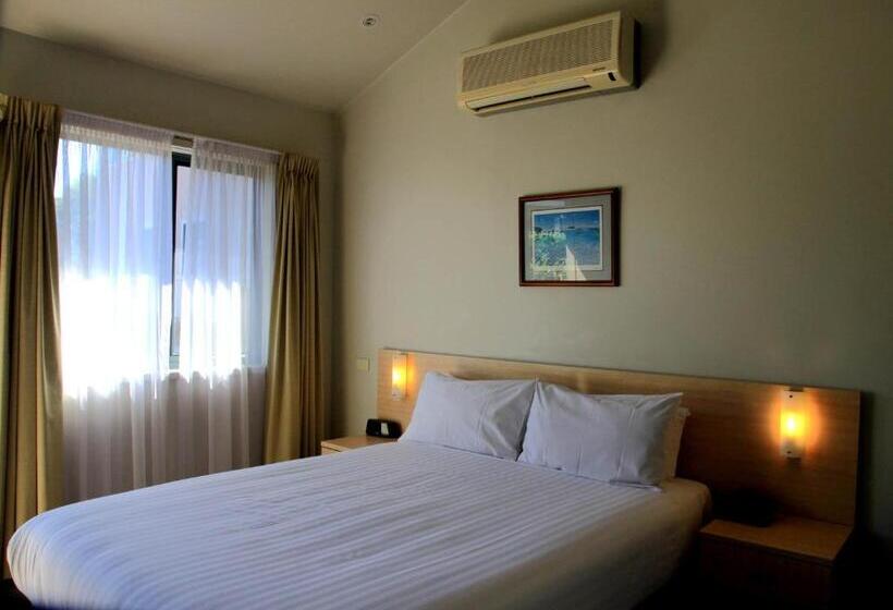 Номер Executive, Travellers Motor Village